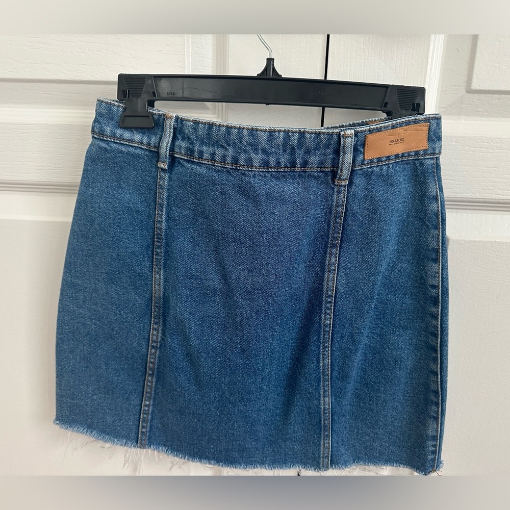 Zara Denim Skirt - Picture 3 of 6